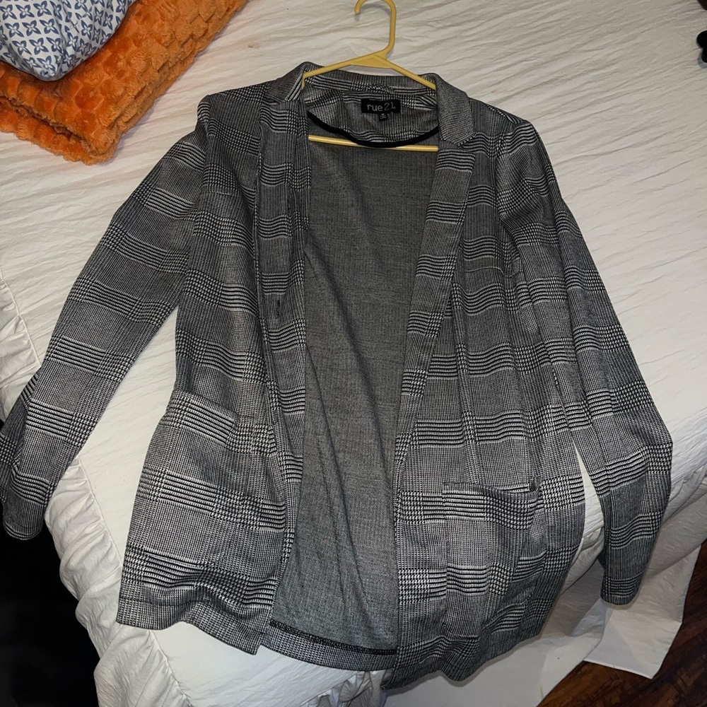 Rue21 Black and Gray Plaid Blazer